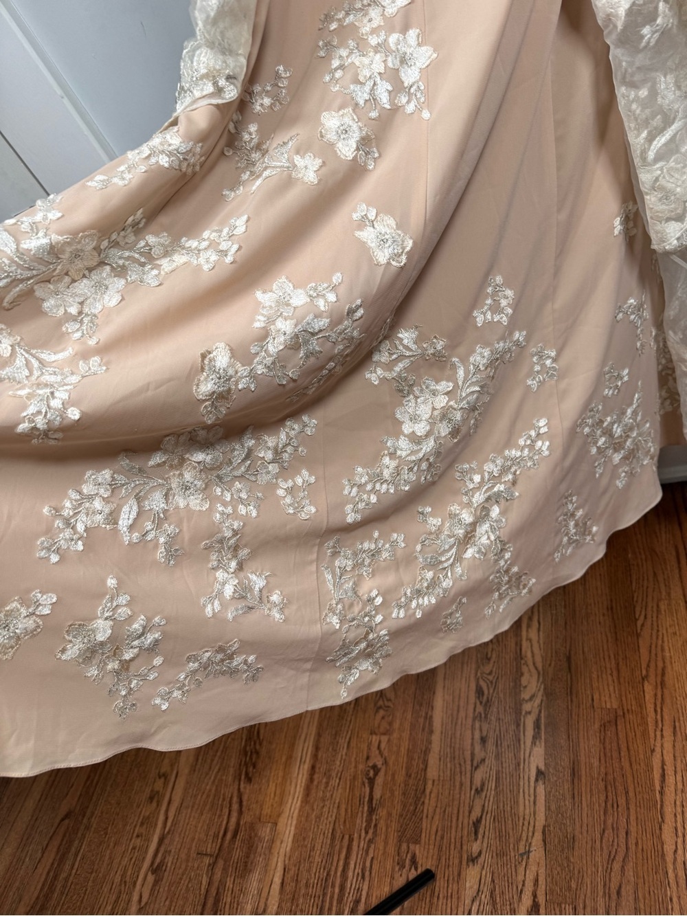 ✨ BRAND NEW WITH TAGS ✨ Jenny Yoo "Alessandra" Wedding Dress - Size 16 - Picture 10 of 16